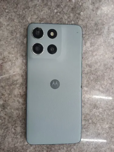 Motorola g56 256g 5g tela trincada câmera quebrada e umas marcas de uso