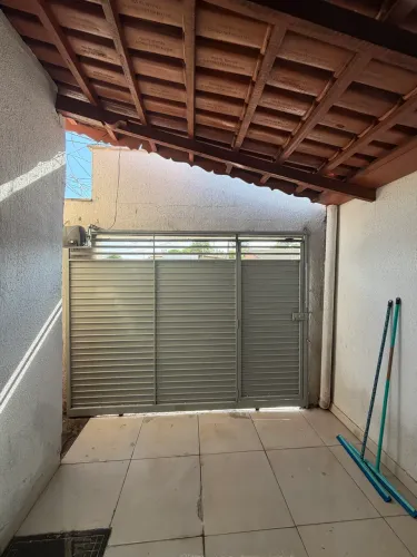 Casa 2 Quartos com Suíte | Cidade Jardim | 500m do Bentivi Shopping