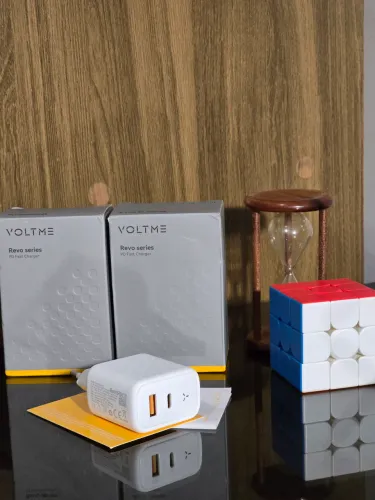 Carregador VOLTME Revo Series 35W e de 20W USB-C PD + USB-A - Carregamento Rápido