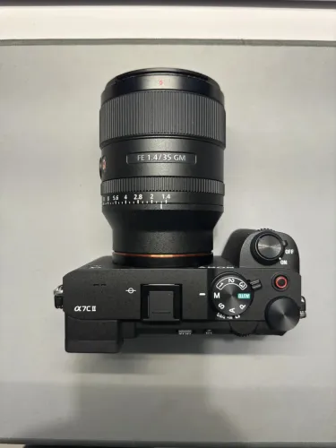 Lente Sony 35 mm 1.4 GM G Master