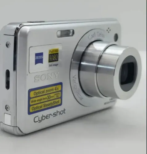 Camera sony cybershot DSC-W220