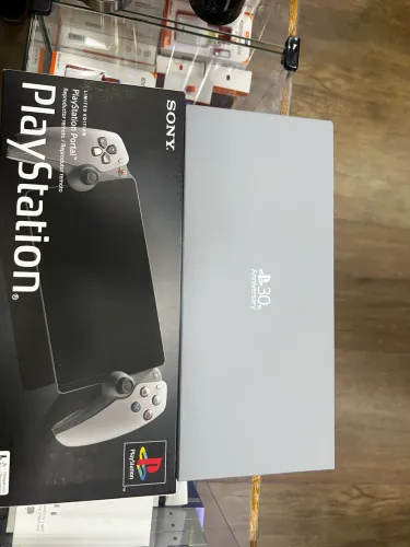 Vendo PlayStation portal edição limitada 30 anos