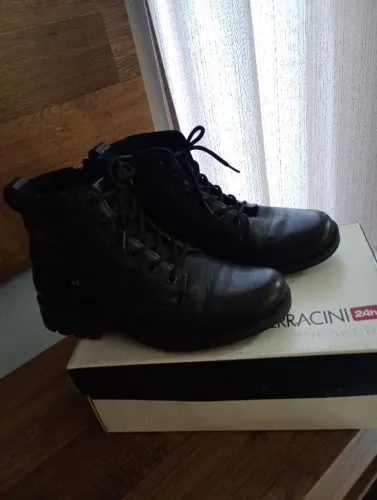 Bota masculina 