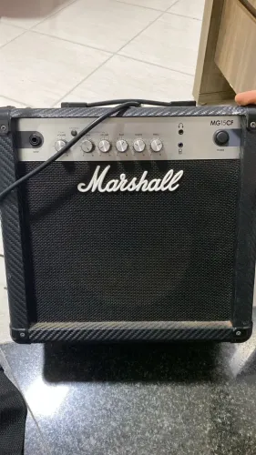 Amplificador Marshall MG15CF