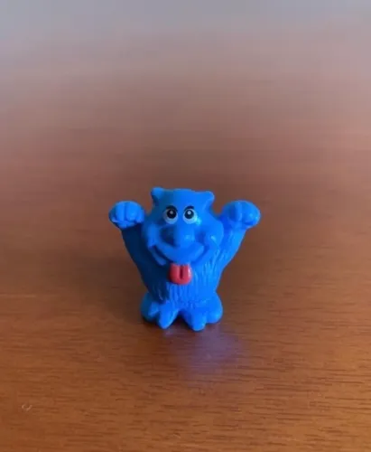 Monstrinho azul Kinder ovo 