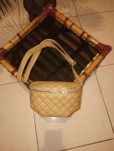 Pochete feminina 