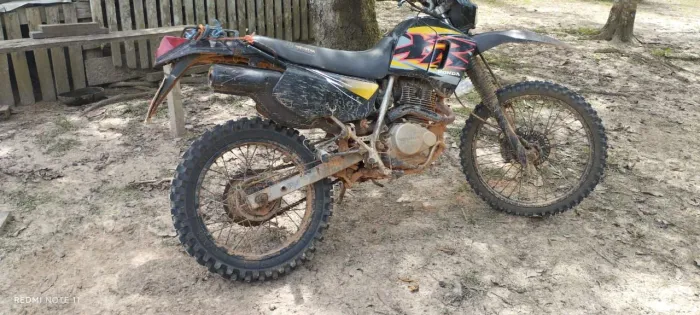 Xr 200 para trilha
