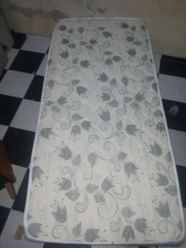 Cama box de solteiro nova