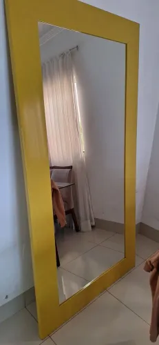 Espelho de chão grande
