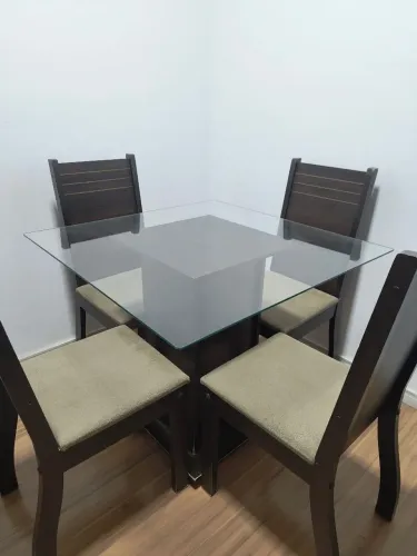 Mesa 4 Cadeiras de Vidro
