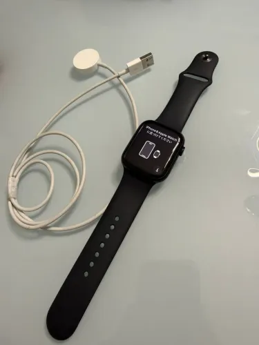 Apple Watch 8 45mm