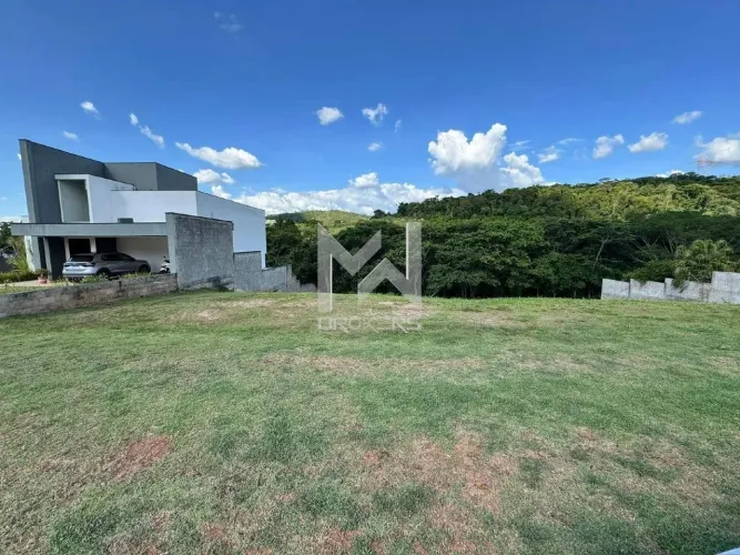 Terreno à venda no Condomínio Reserva Santa Isabel em Louveira/SP