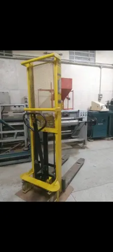 Empilhadeira Hidráulica Manual
