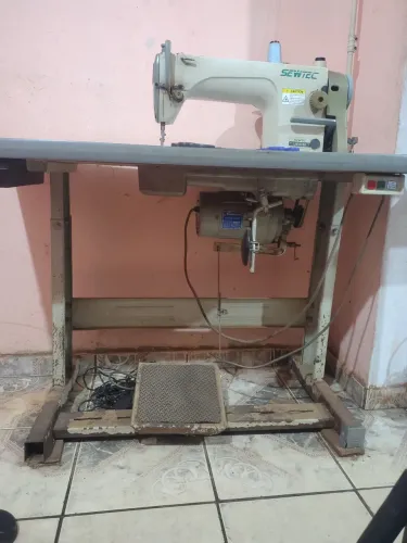 Vendo ou troco reta industrial por eletrônica com volta minha