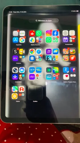 iPad 10ª Geração 64GB Wi-Fi-Nota Fiscal-Caixa-Carregador-Caneta-Teclado Bluetooth-Película