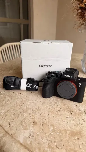 Sony a7V como nova 