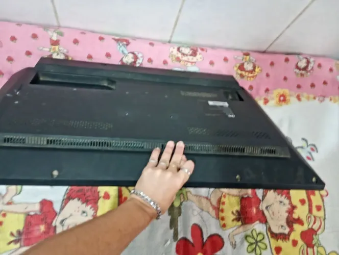 Tv AOC Com Defeito