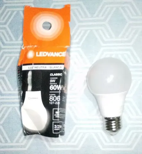 Kit 10 Lâmpadas LED Osram/Ledvance 9W 4000K (Branco Neutro) - Novas