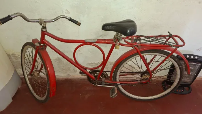 Bicicleta Monark barra circular cachimbada