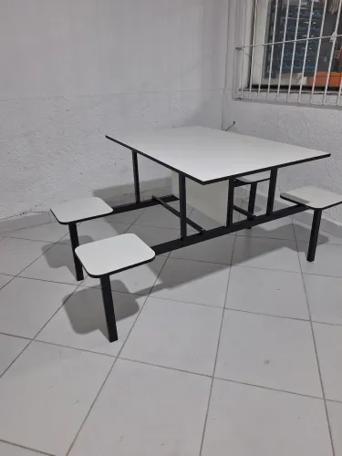Mesa para refeitório com 04 lugares