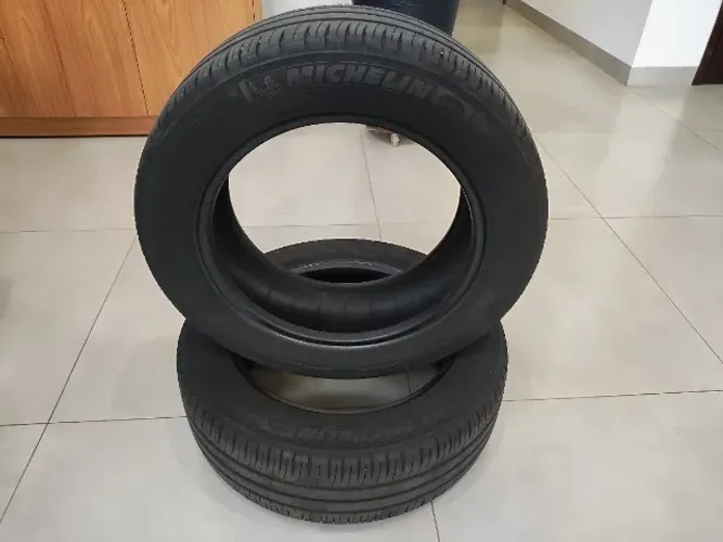 Pneus Michellin 195/60 R16 Duas unidades por 649 !!!