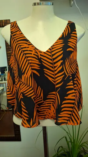 Regata Zara estampa folhas descolada