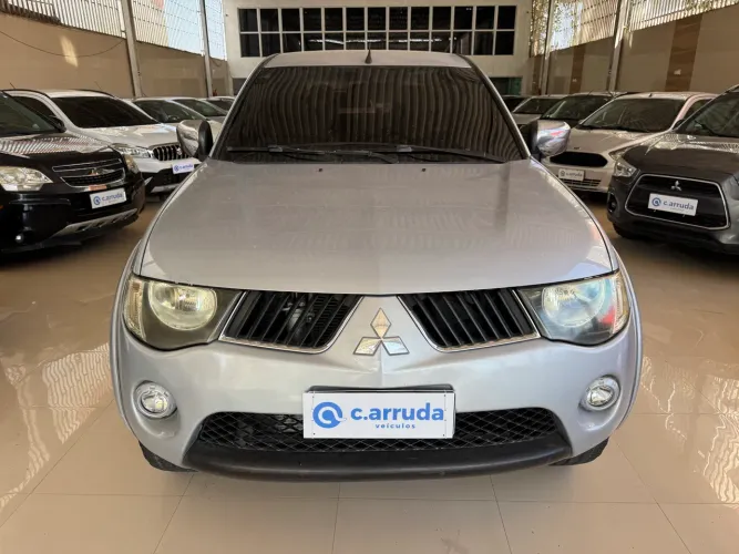 Mitsubishi L200 Triton HPE 3.2 CD TB Int.diesel AUT 2009