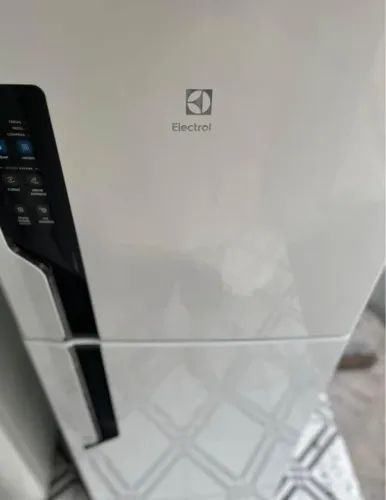 Geladeira Electrolux frost fre painel digital gelando perfeitamente vendo entrego