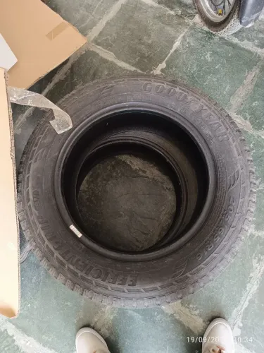 Pneu Goodyear 205 65 R16