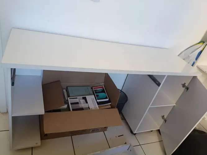 Mesa de escritório/estudos branca