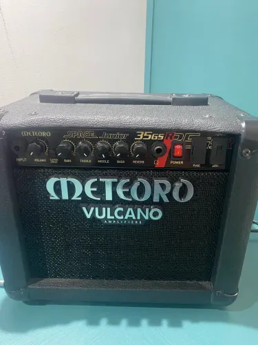 Amplificador Meteoro Vulcano Space Junior 35GSR 35W com Reverb - Excelente Estado