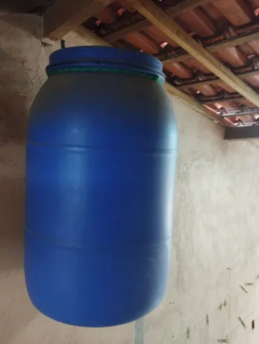 Bombona 200 litros com tampa
