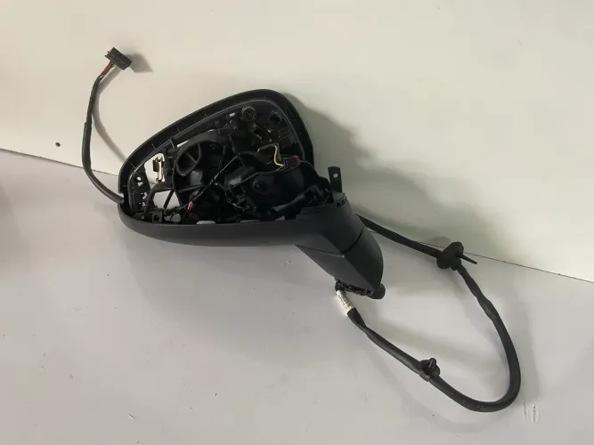 Retrovisor Audi A4 2016 2017 2018 2019  Lado Direito (Sem Lente) Código E1041409