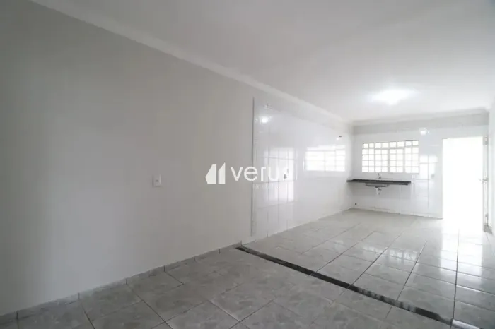 Casa para aluguel, 2 quartos, 1 suíte, 2 vagas, JARDIM EUROPA - Uberlândia/MG
