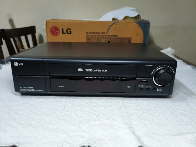 Gravador de videocassete (VCR) time-lapse LG TL-AT130M