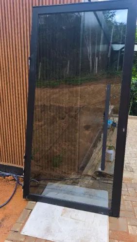 Vendo Porta de vidro