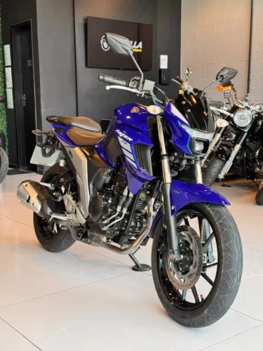 YAMAHA - FZ 25