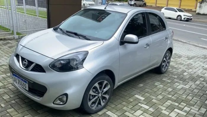 Nissan March SL 1.6 16V Flexstart 5P Aut. 2017