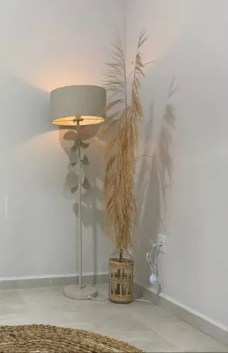 Luminária e vaso de vidro de decoração