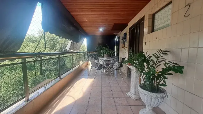 Apartamento de 159 metros quadrados no bairro Tijuca com 4 quartos