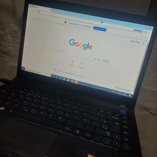 Vendo notebook Samsung 6gb de ram HD de 500gb