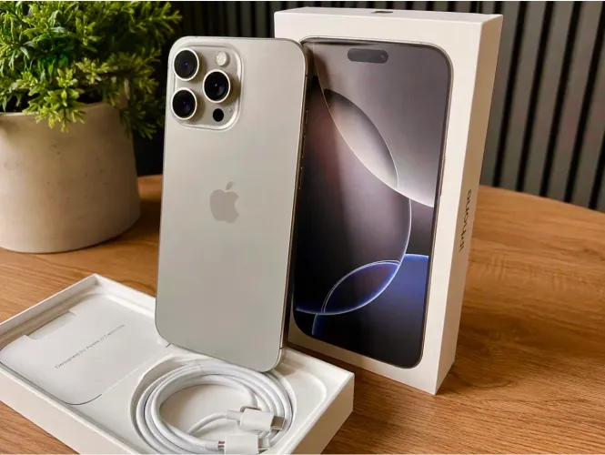 Vendo ou troco meu iPhone 16 Pro Max 256 GB. Aceito iPhone de menor valor + volta