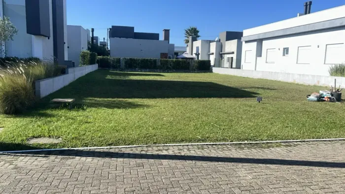 Terreno no condomínio Dubai