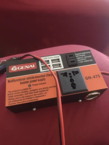 Vendo inversor de energia para carro ele transforma a energia de 12 volts para 110 e 220
