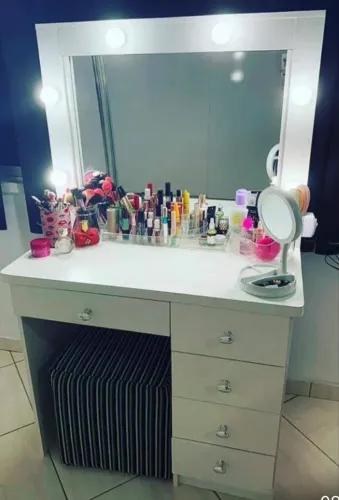 Vende se Penteadeira Camarim