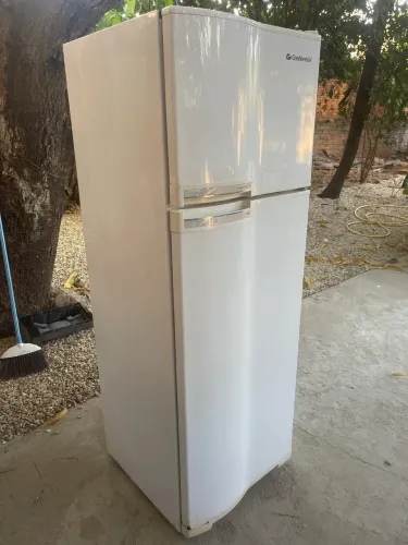 Geladeira continental 370 litros degelo seco