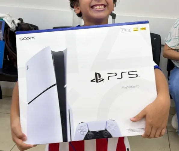 PlayStation 5 Slim 1TB NOVO!! OPORTUNIDADE!