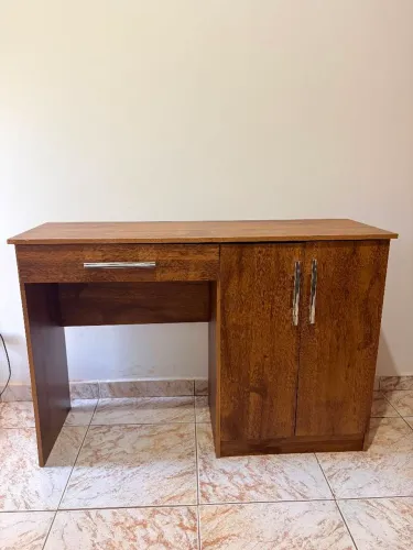 VENDO ESCRIVANINHA EM MDF