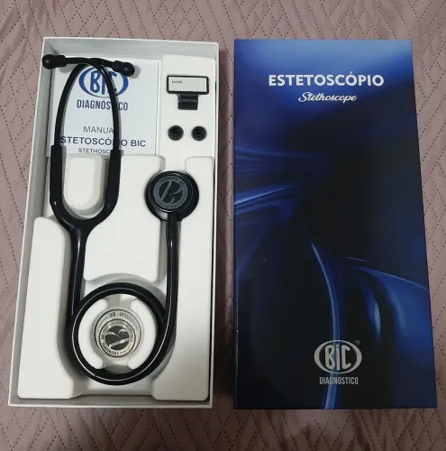 Vende-se Estetoscópio na caixa