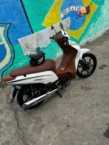 Shineray jet 125s passagem por leilão ! Moto em dia dok ok ?